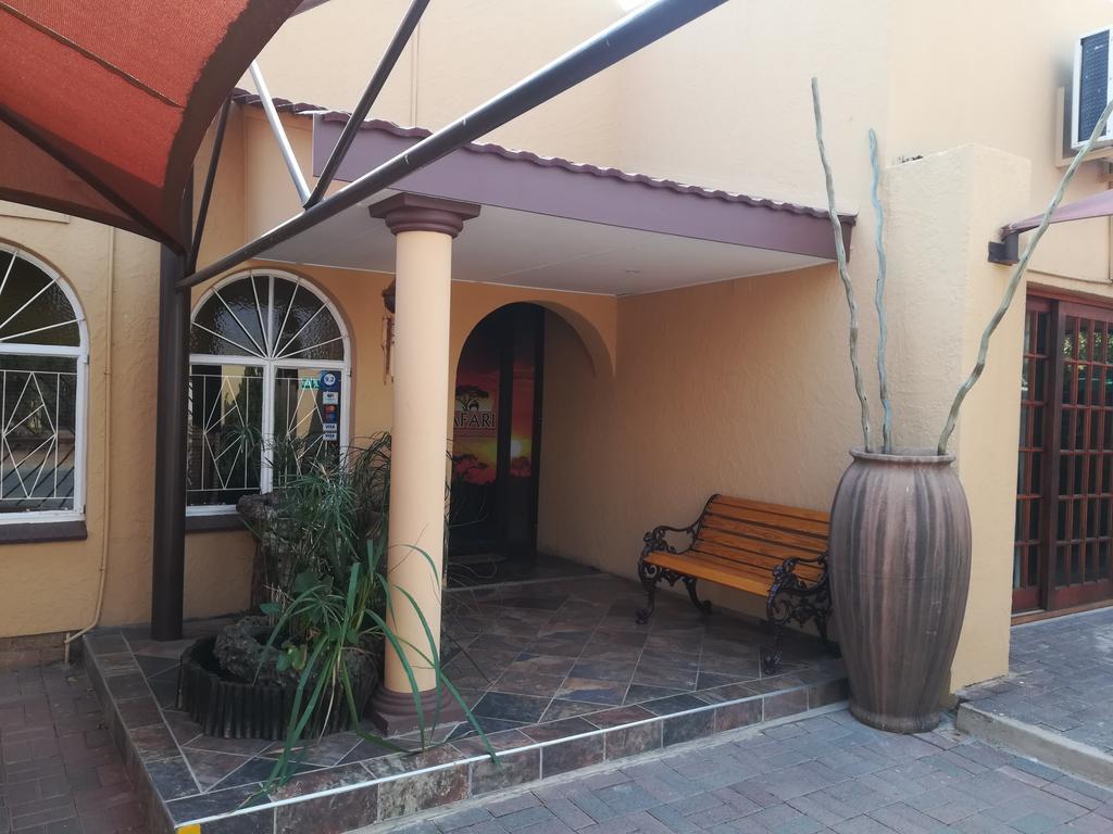 Vryburg Safari Guesthouse מראה חיצוני תמונה
